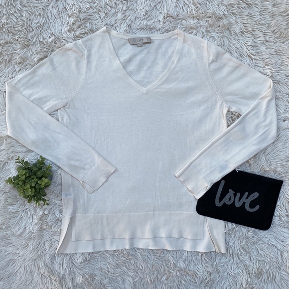 Loft V-neck Sweater 💗 Ivory - Picture 3 of 15